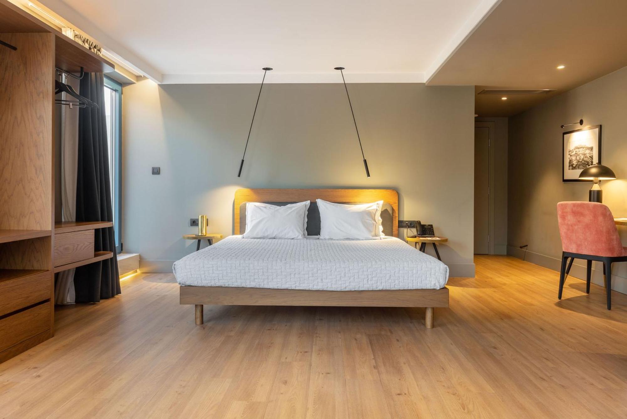 Hotel Bob W Eolou