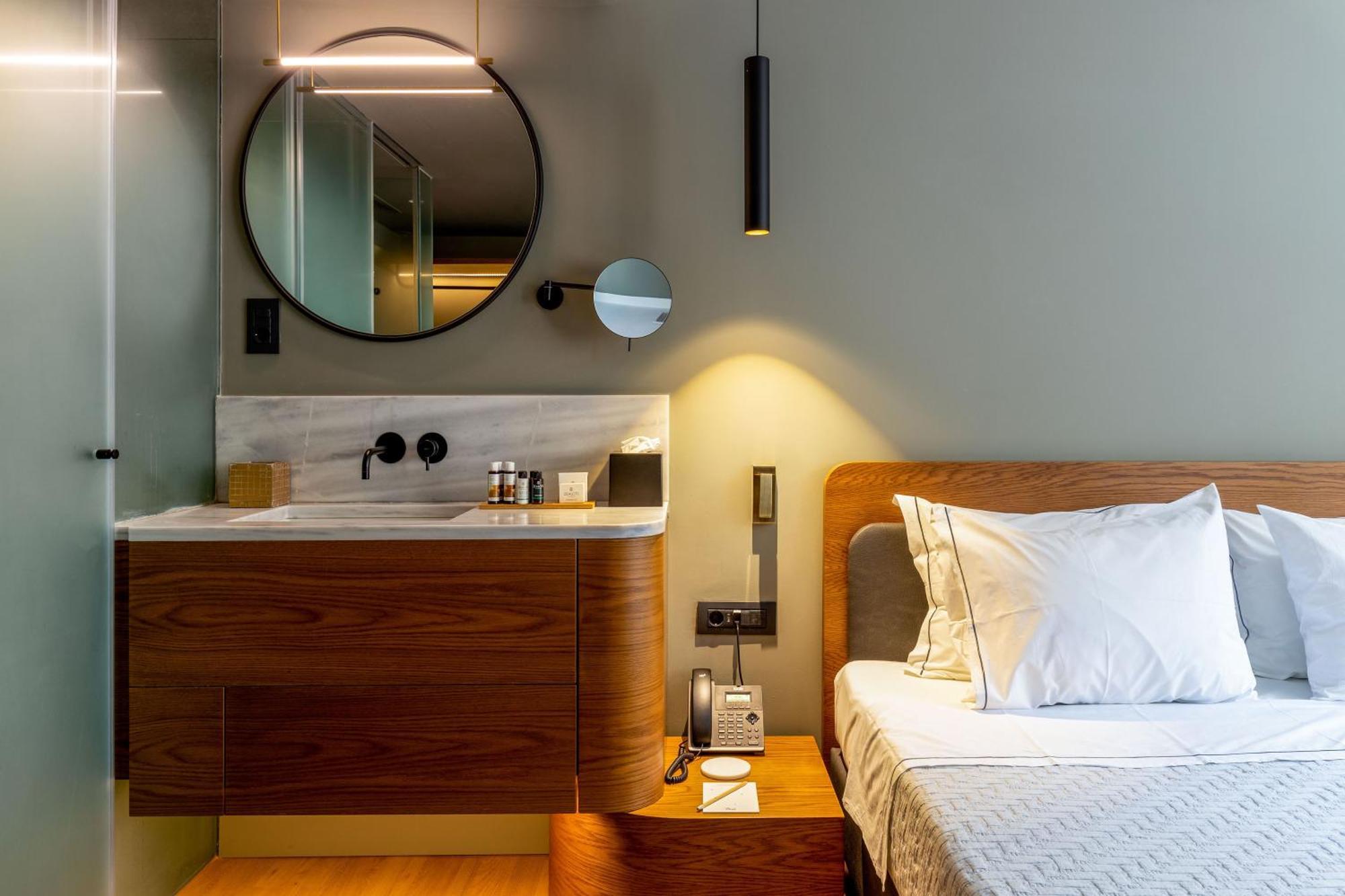 Bob W Eolou Hotel 4*