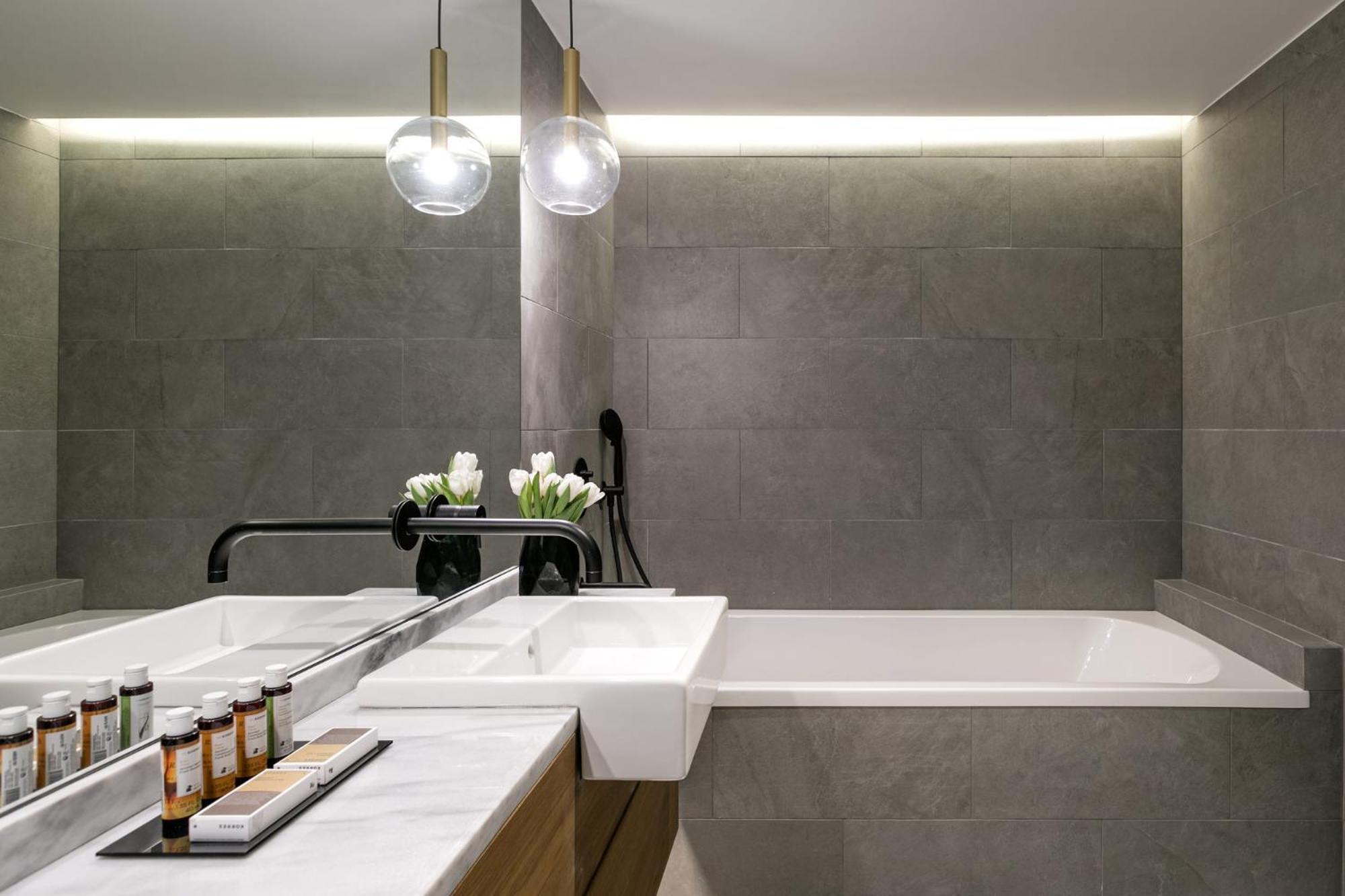 Hotel Bob W Eolou 4*