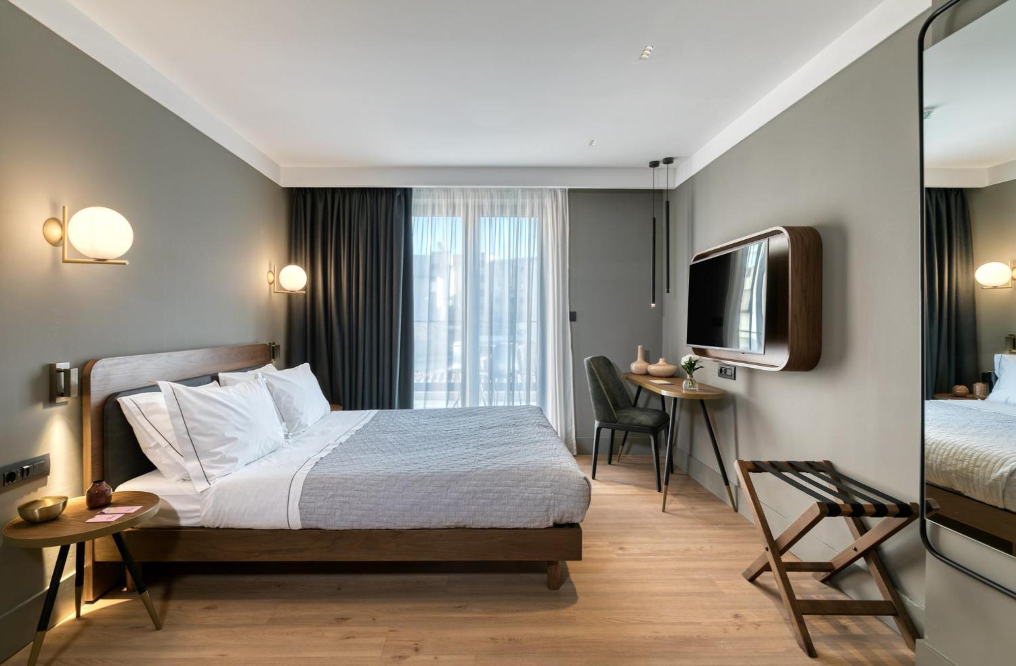 Bob W Eolou 4* Atene